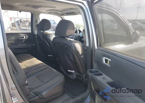 2014 Honda Pilot Touring z USA, uszkodzony, nr VIN 5FNYF3H90EB018254